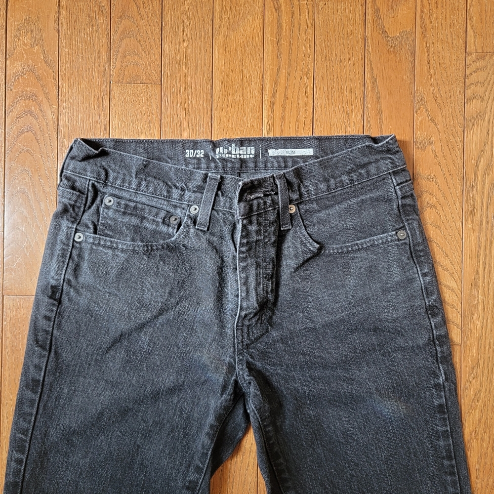 Urban Pipeline Slim Black Jeans.